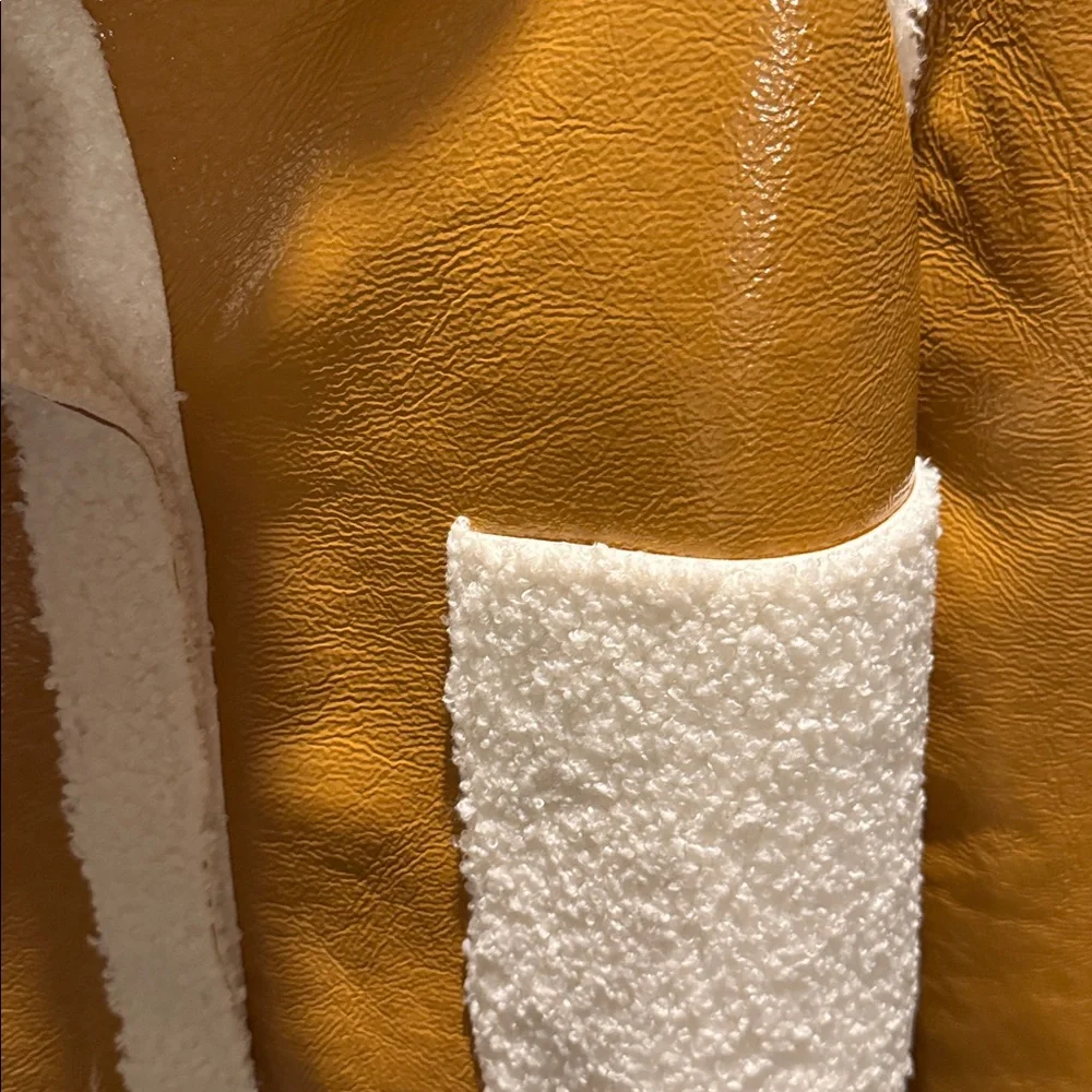Forever 21 Tan and Cream Textured Jacket - Picture 3 of 5
